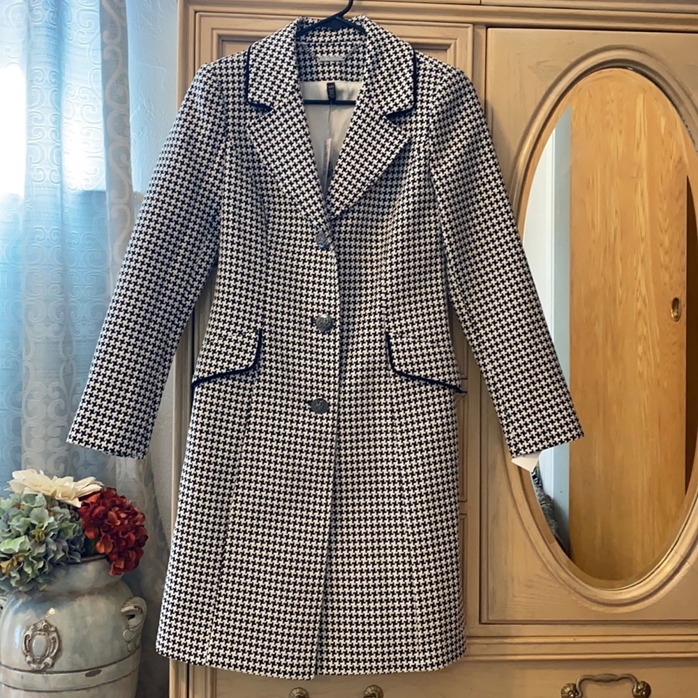 White House Black Market Houndstooth Coat - Picture 2 of 14